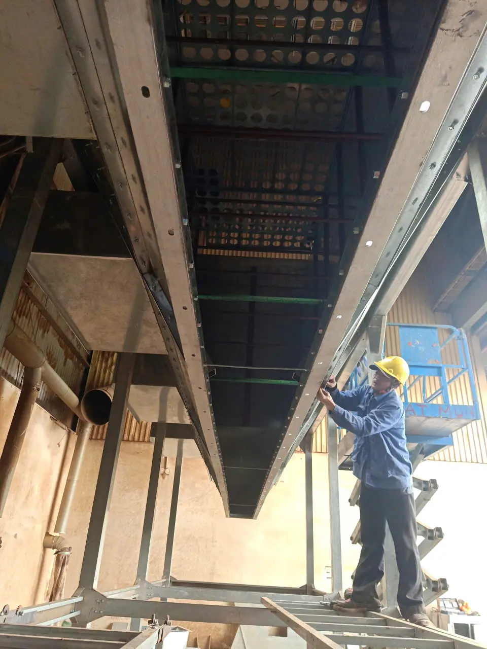 Hệ Thống Lọc Bụi Bền Bỉ: Đầu Tư Ban Đầu, Sinh Lời Dài Hạn Cho Nhà Máy