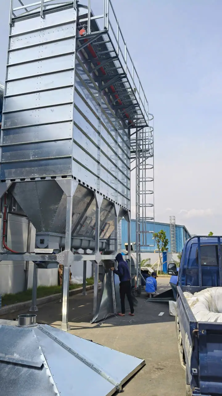 Hoàn Thiện Hệ Thống Hút Bụi Công Nghiệp Và Đường Ống Tôn Mạ Kẽm Cho Nhà Máy – Giải Pháp Nâng Cao Hiệu Quả Sản Xuất