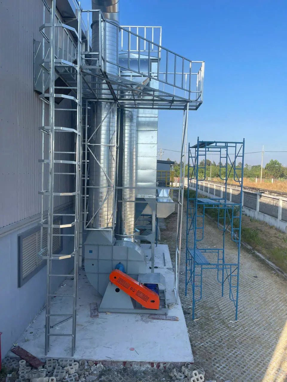 Gia Công Và Lắp Đặt Hệ Thống Đường Ống Gió Tôn Mạ Kẽm Chất Lượng Cao